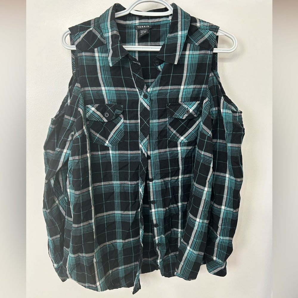 Torrid cold shoulder plaid top